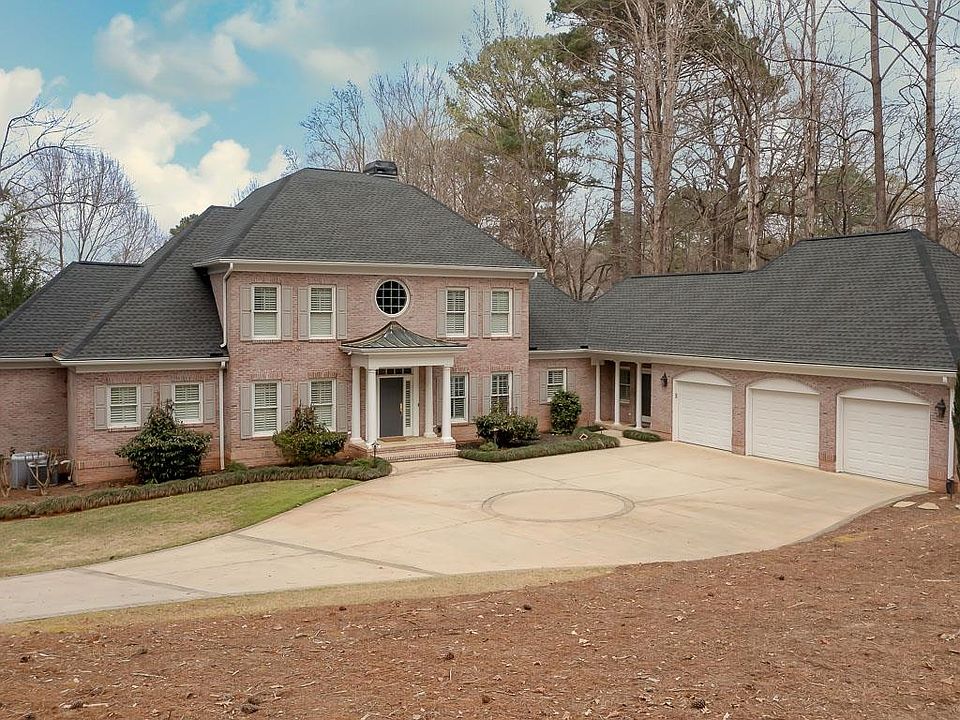 1st image of 100 Barrington Hall Dr