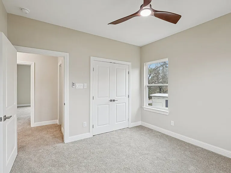 1713 Highland Dr W — Photo 29