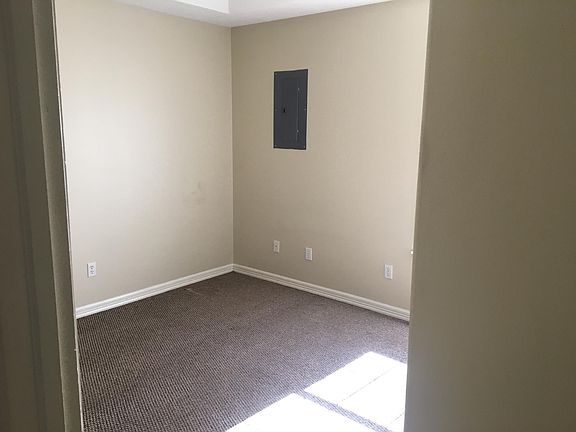 4th image of 2105 Aruba Dr APT 2