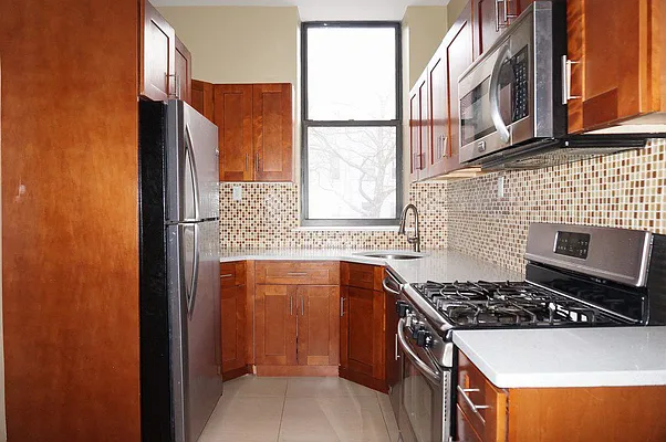 Rented by Real Team Brokerage | media 49