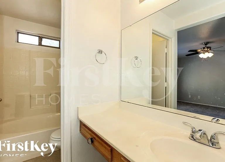 13006 W Redfield Rd — Photo 8
