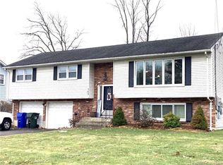 165 Eagle Dr, Newington, CT 06111