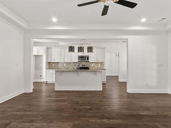 5th image of 4100A Churchill Ln
