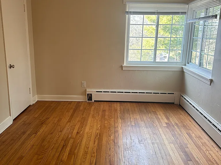 198 Kimberly Ave #7 — Photo 18