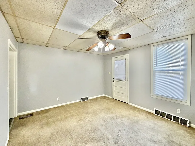 330 Lincoln St #2 — Photo 10