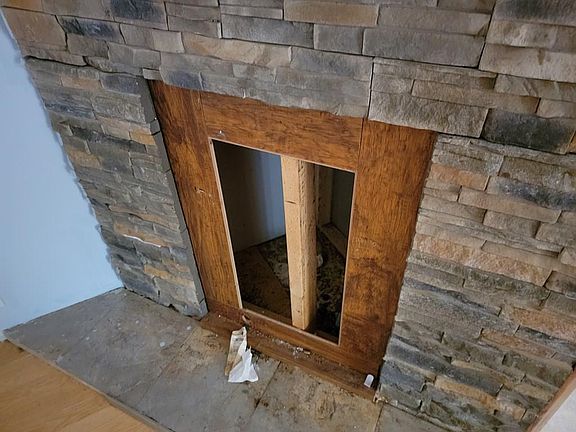 4th image of 163 Omega Hills Ln