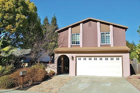 1st image of 2275 Yellowstone Dr