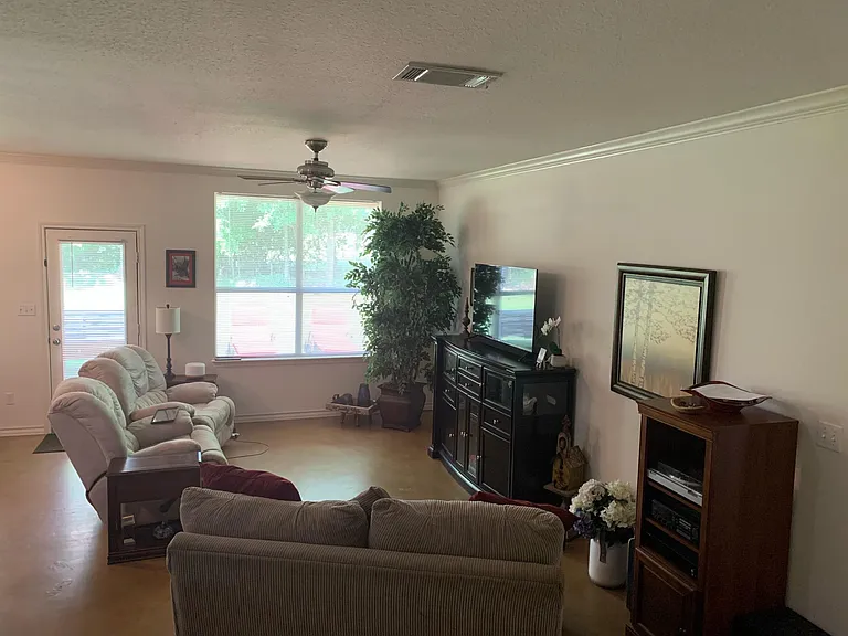 20299 FM 2493 — Photo 5