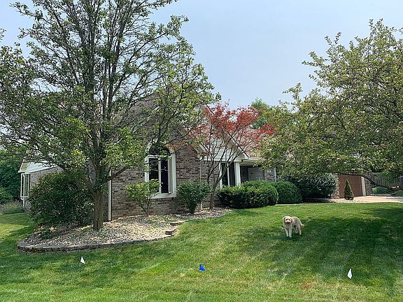 3rd image of 38 Lakeshore Pl