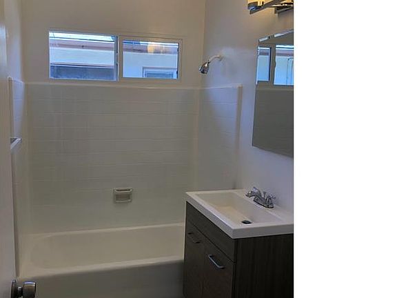 5th image of 2307 W Florence Ave APT 5