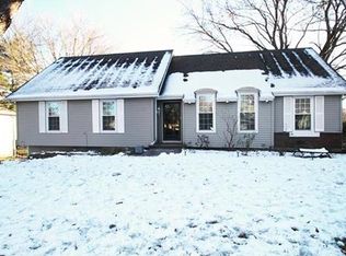 11101 NW 58th St, Parkville, MO 64152