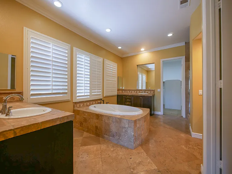 8203 Soft Winds Dr — Photo 19