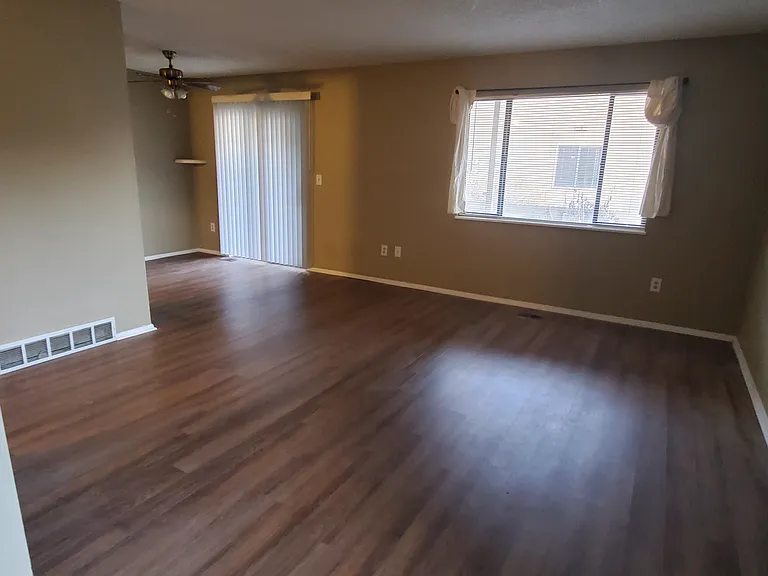 1420 Crete Ct #B7 — Photo 1