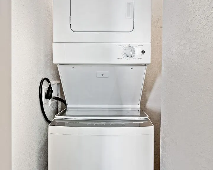 Indian River Shores Apartments — Photo 4