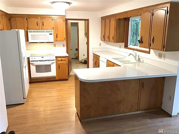 4th image of 39914 Meridian E