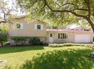 2025 Greenview Rd, Northbrook, IL 60062