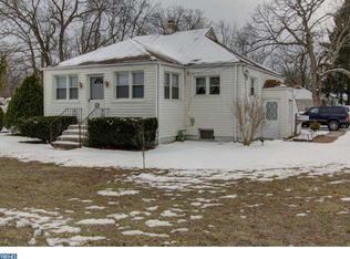 52 Magnolia Rd, Pemberton, NJ 08068