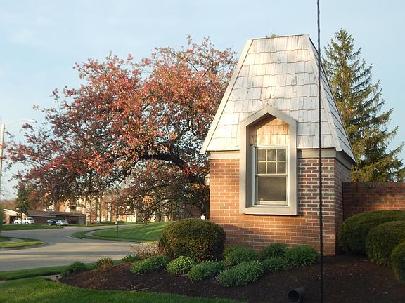 4th image of 1107 Arrowhead Xing APT E