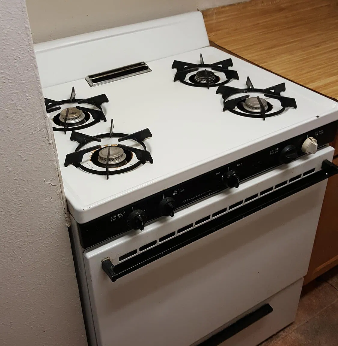1 bed, 1.0 bath, 500 sqft, $775 — Photo 2