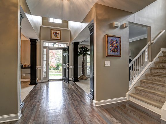 3rd image of 1666 Sanridge Wind Ln