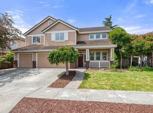 1104 Garfield Dr, Petaluma, CA