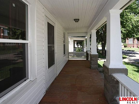 3rd image of 2965 Holdrege St