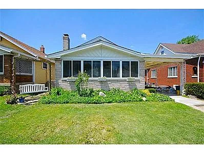 2734 Napoleon St photo 1