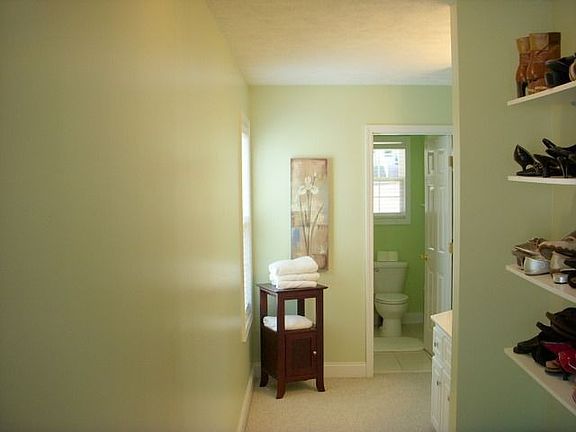 Master Hall / Bath