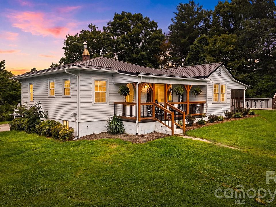 1st image of 1706 Oakmont Dr