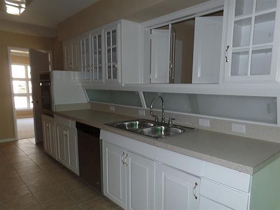 5th image of 1316 Maureen Dr