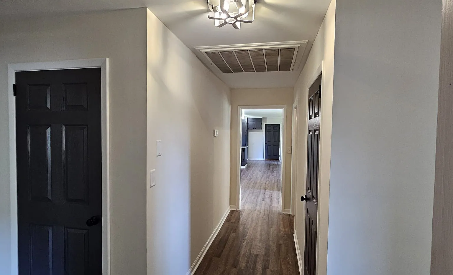 4 bed, 2038 sqft, $2,750 — Photo 4