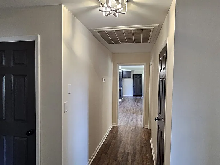 731 Seehorn St NE — Photo 4