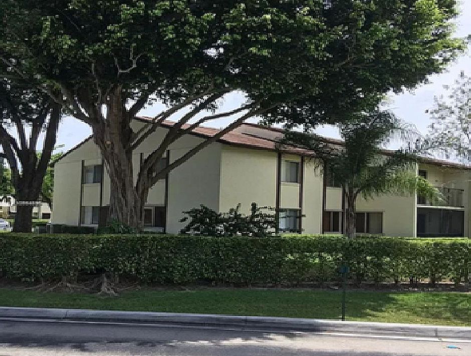 2nd image of 4995 Sable Pine Cir APT D2