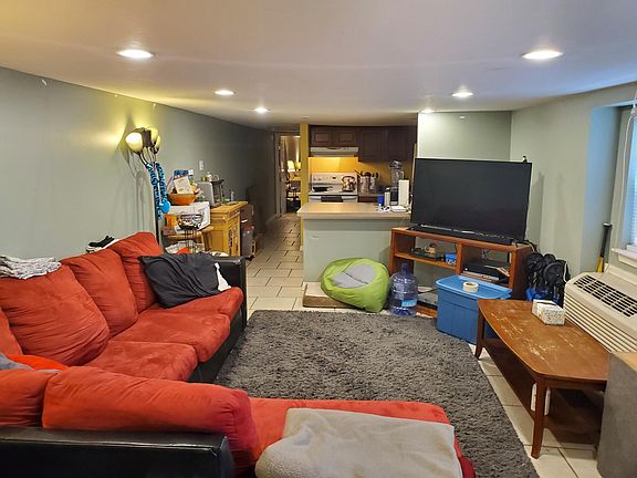 2nd image of 3917 Orleans Ave #A