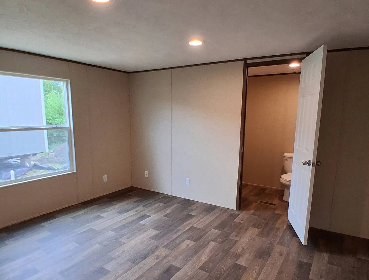1721 Pinn Rd — Photo 3