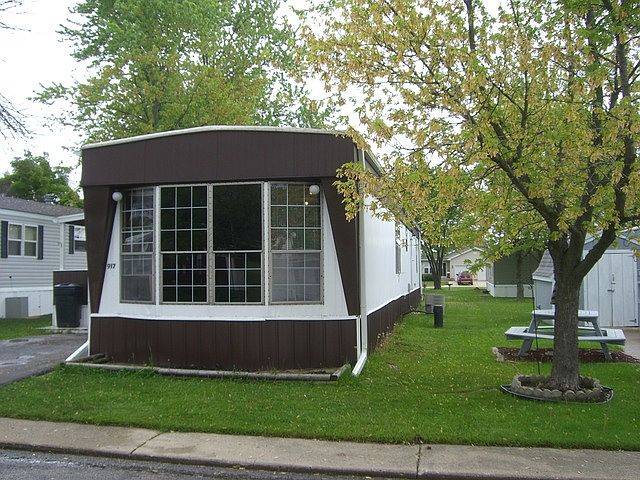 1st image of 917 Belle Aire St #46