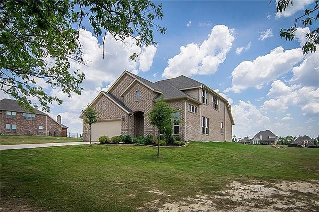 1st image of 125 Meadow Crossing Dr