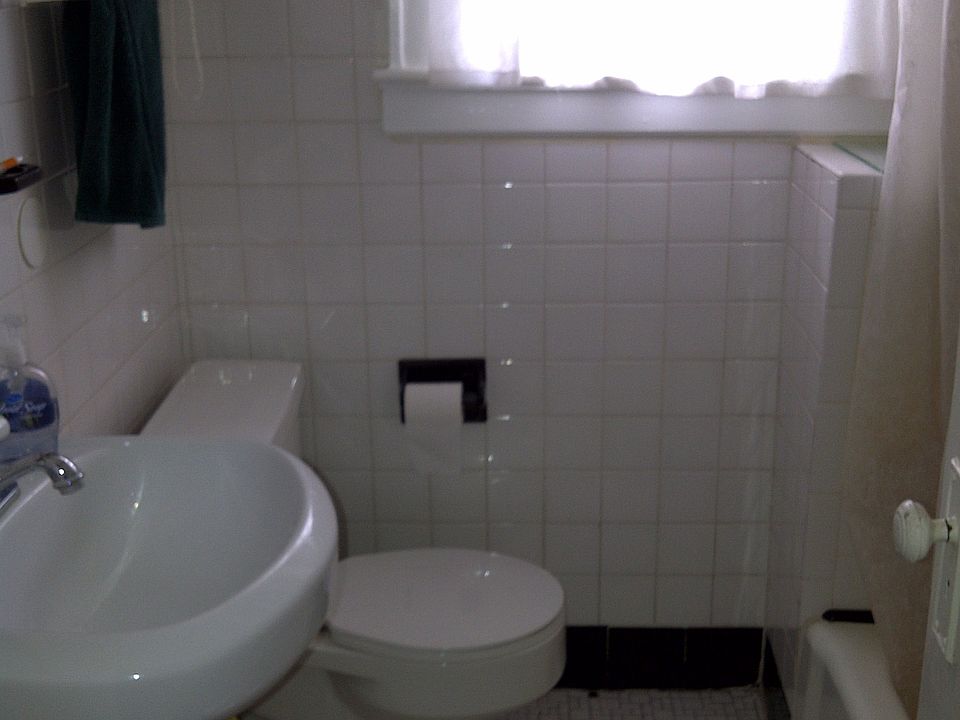 2nd Flr Bathroom