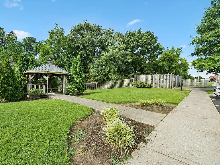 Meadows of Lebanon Apartments — Photo 31