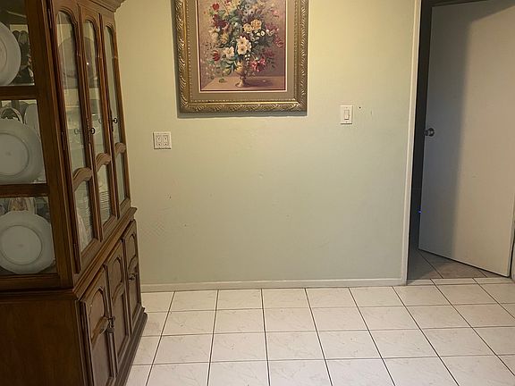 3rd image of 6032 Chinook Ave