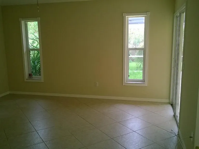 238 SW Chandler Ter — Photo 4