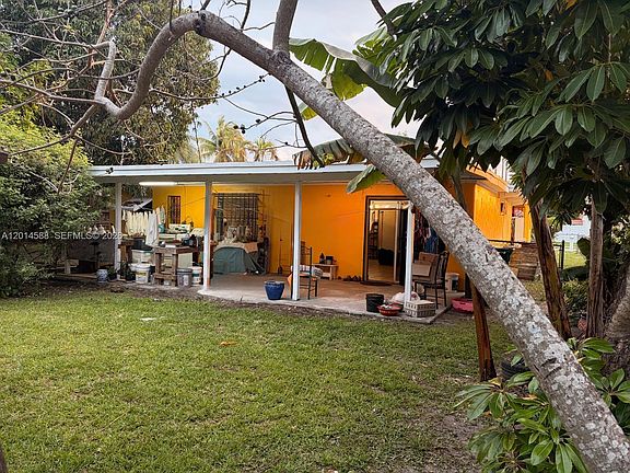 3rd image of 3721 SW 104th Ct