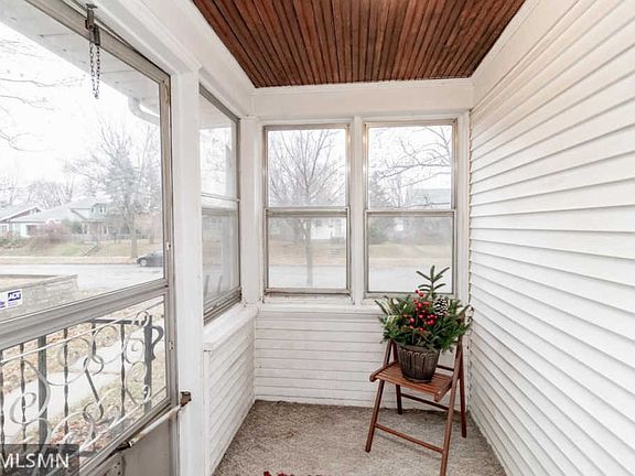 2nd image of 1075 Van Buren Ave