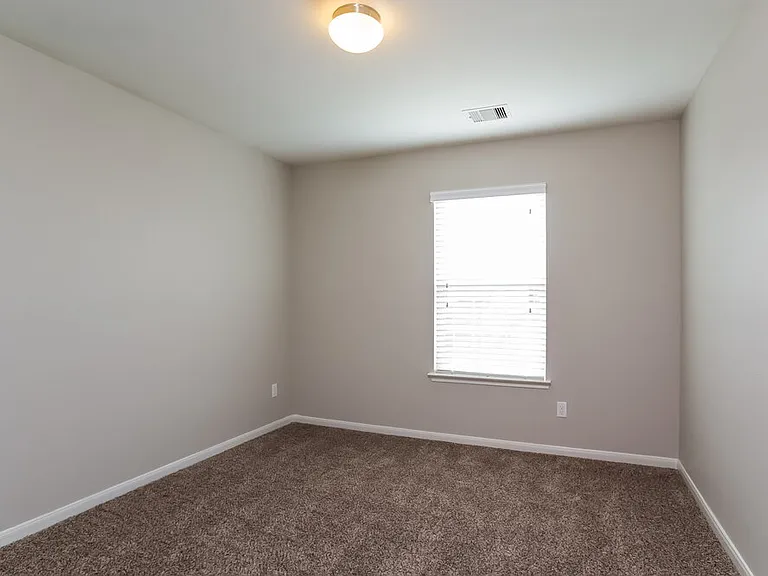 21818 Octavia Way — Photo 12