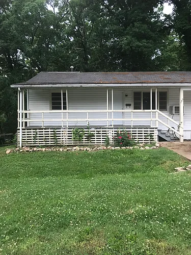 202 McFarland St Photo 1