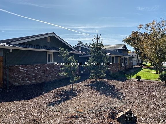 3rd image of 200 SE Uglow Ave #22
