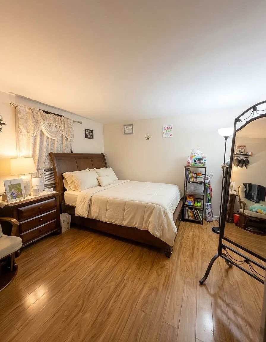 2 bed, $2,699 — Photo 4