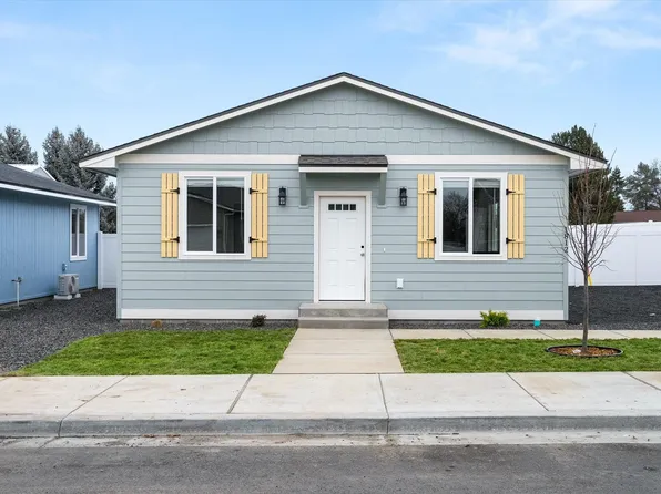 1812 N Arties Rd, Greenacres, WA 99016