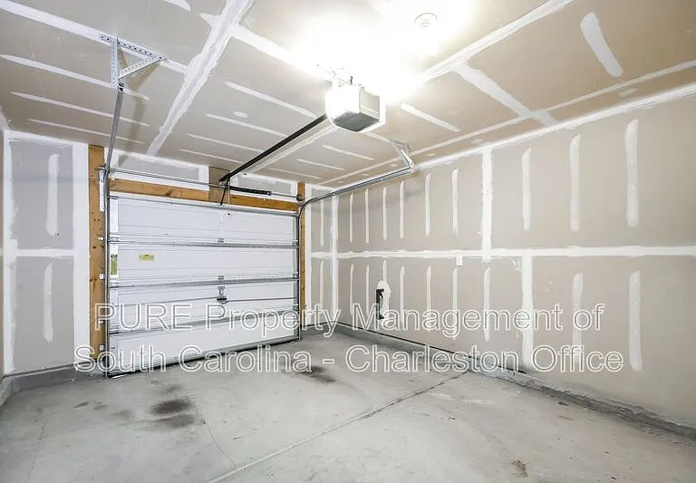 191 Emerald Isle Dr — Photo 19