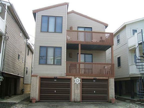 2nd image of 3018 West Ave